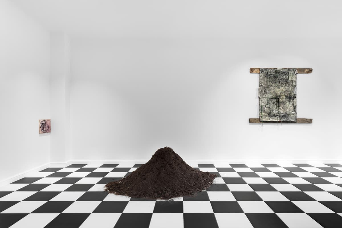 HAUS DER LÜGE installation view 12