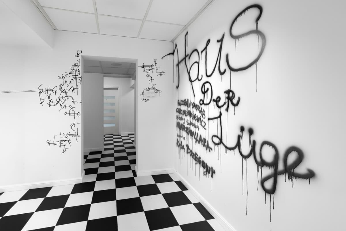 HAUS DER LÜGE installation view 6