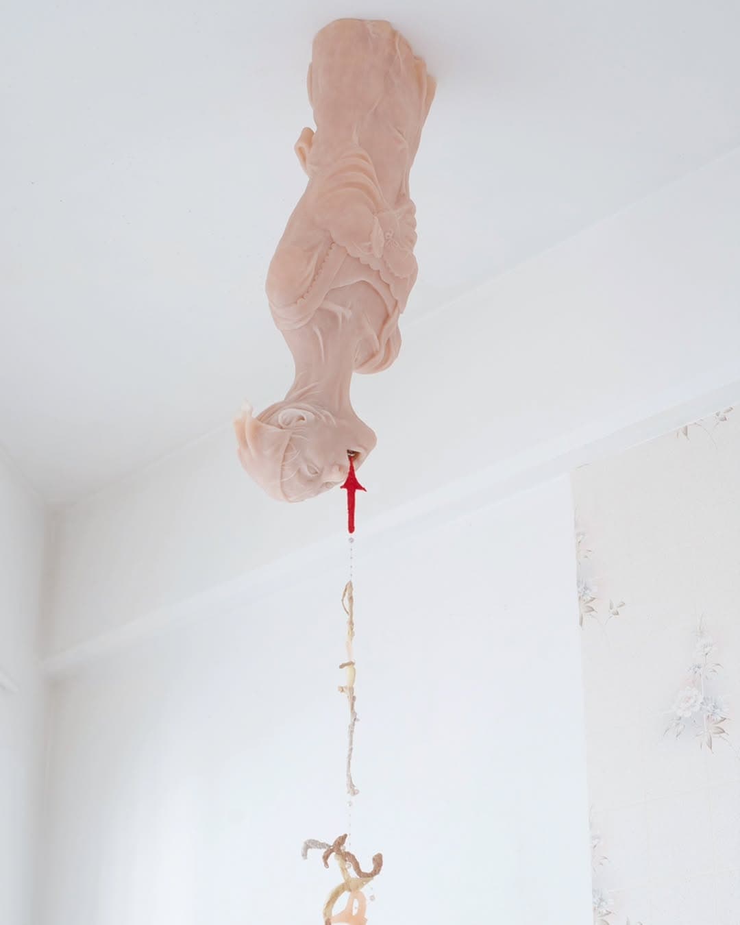NIKE, TA MÈRE (WILL FALL ON YOU) installation view