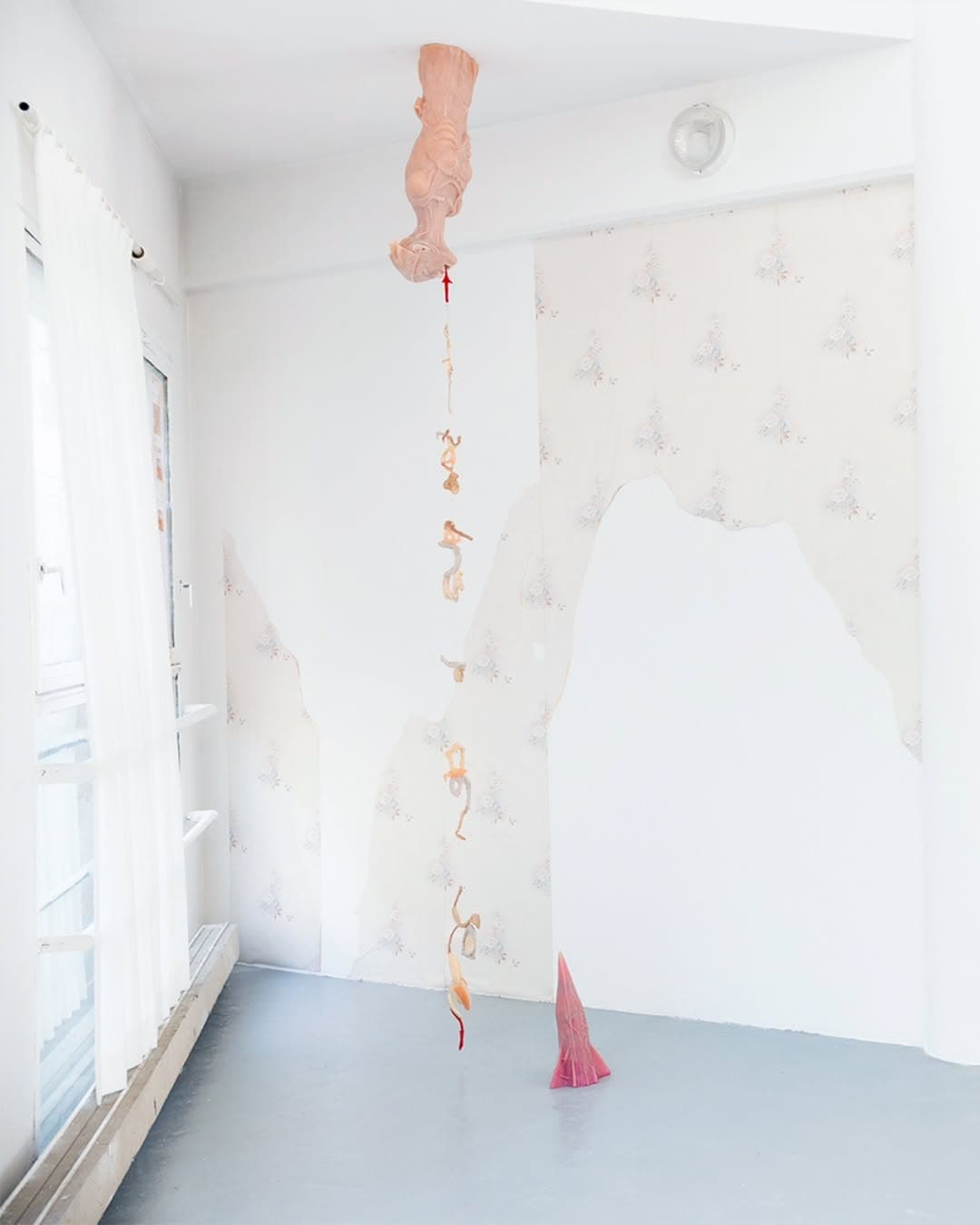 NIKE, TA MÈRE (WILL FALL ON YOU) installation view 4
