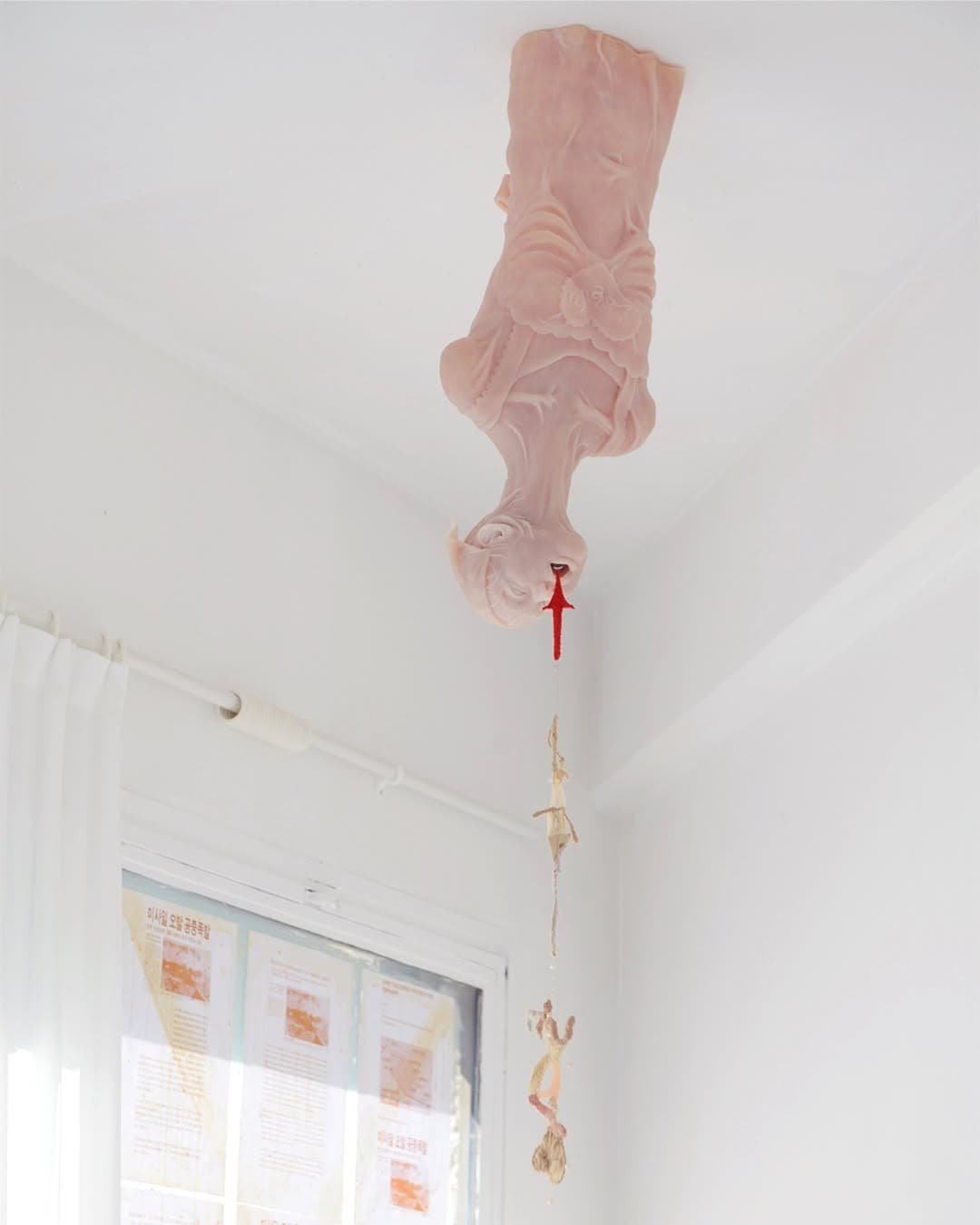 NIKE, TA MÈRE (WILL FALL ON YOU) installation view 9
