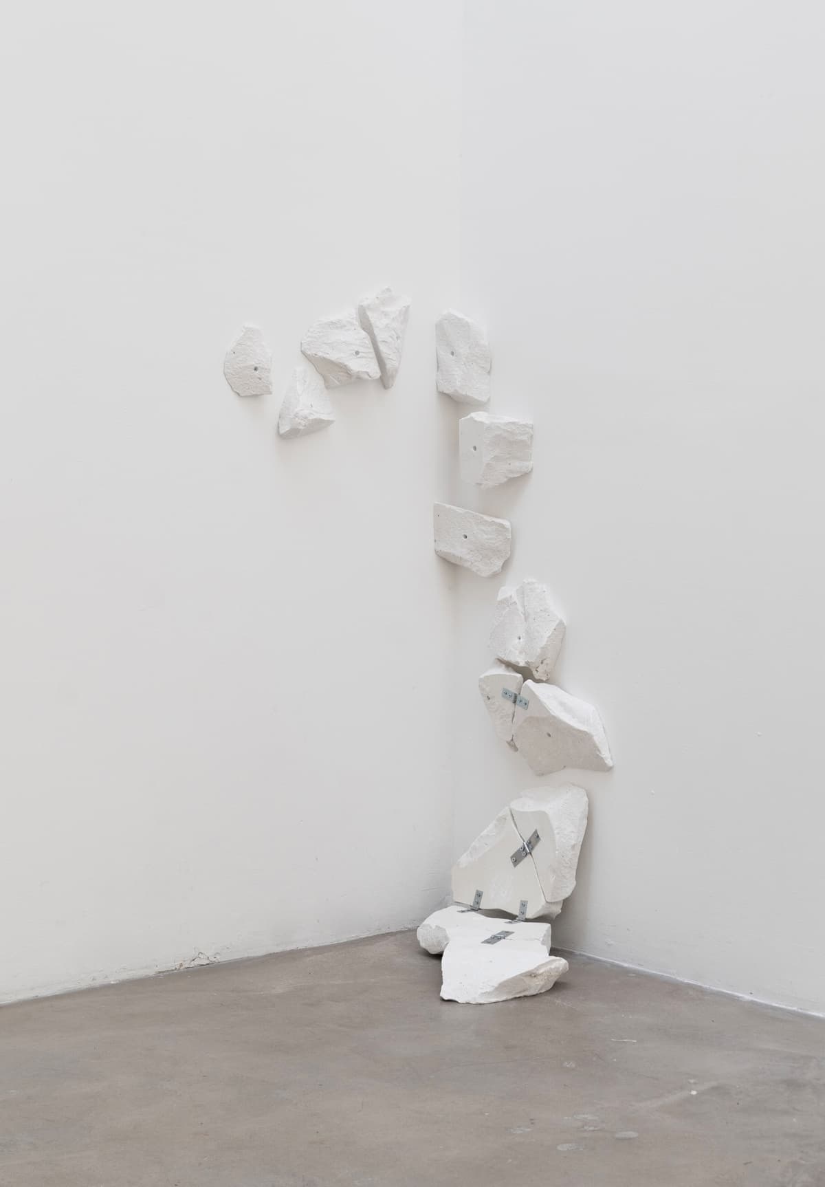 Main de fer, gant de velours installation view 3