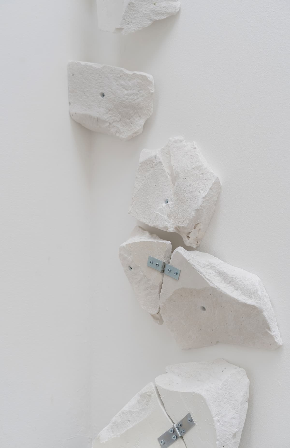 Main de fer, gant de velours installation view 4