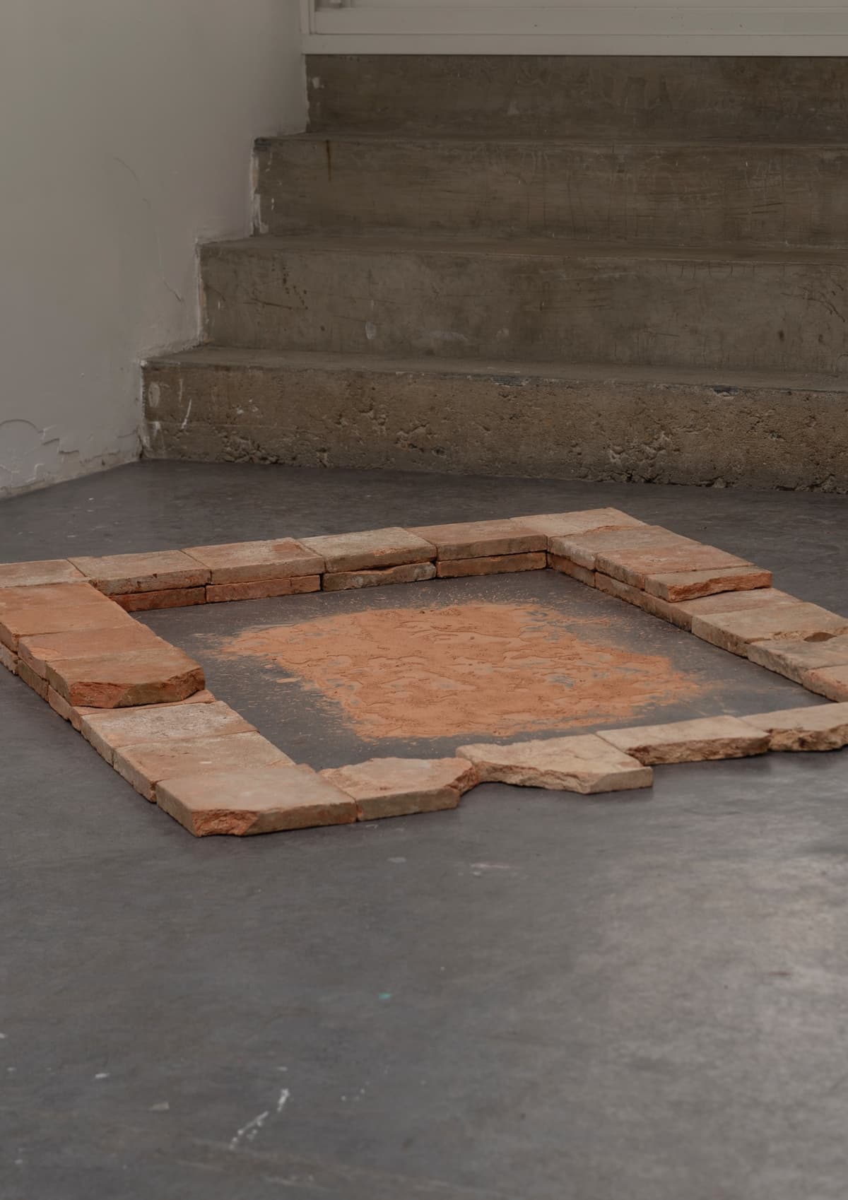 Main de fer, gant de velours installation view 17