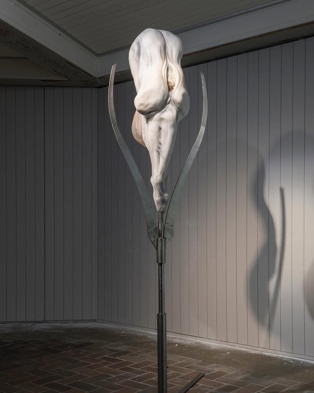 METEMPSYCHOSIS: THE PASSION OF PNEUMATICS installation view 5