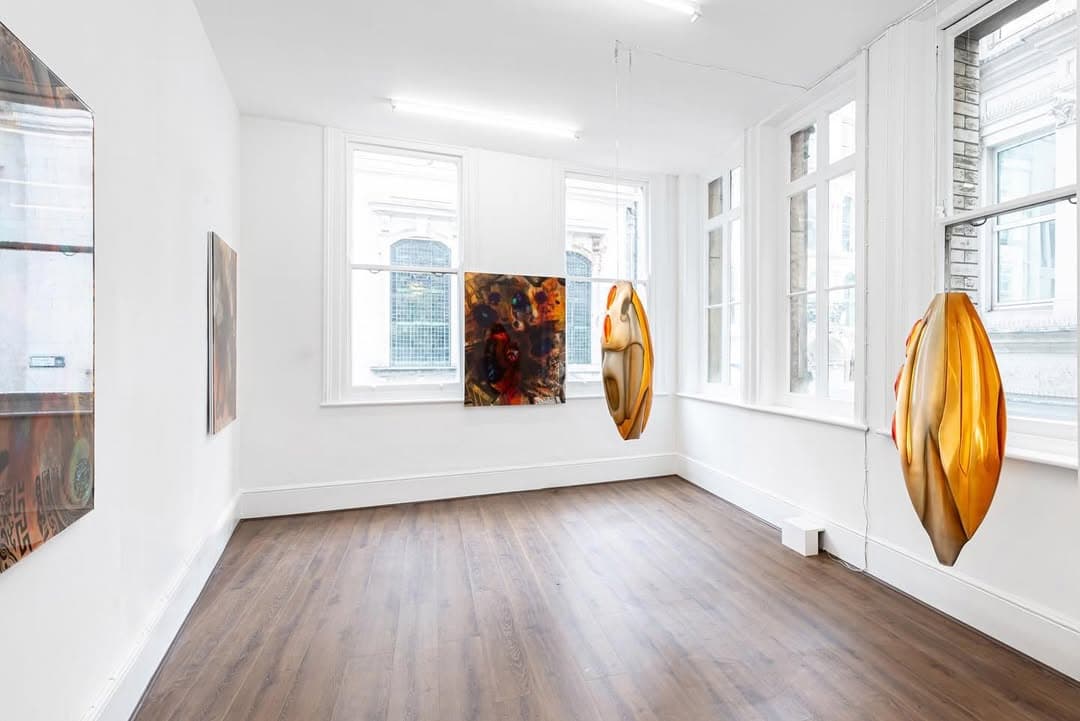 TOTAL INTERNAL REFLECTION installation view 8