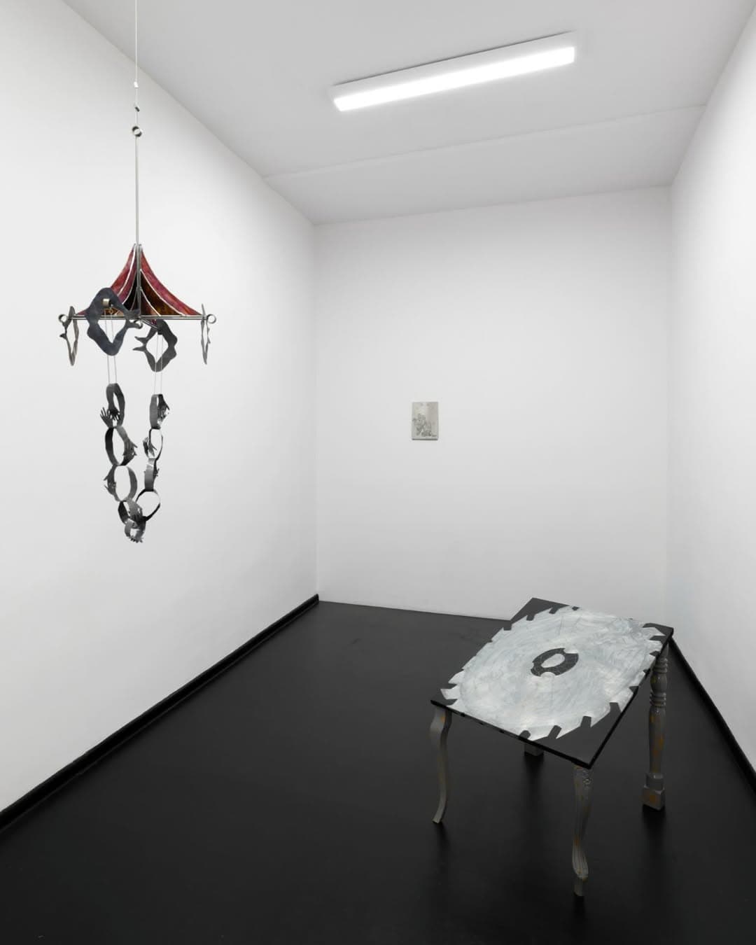 PARACHUTE exhibition view
