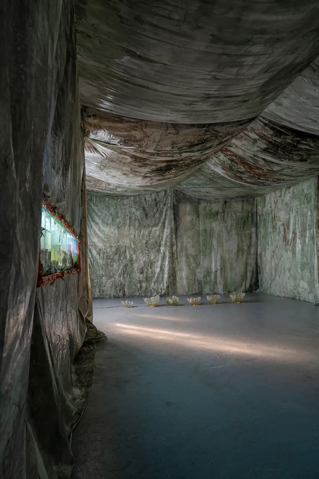 Rama torcida installation view 2