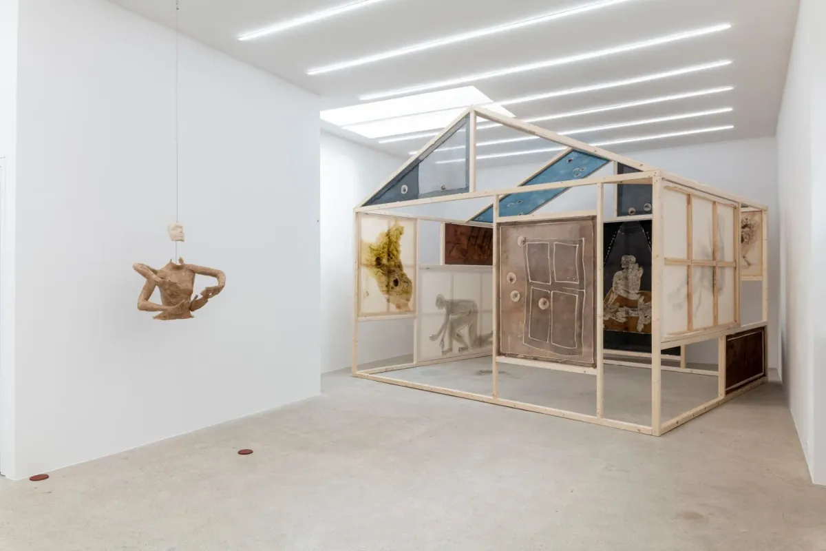 Triangle reshapes the O of my mouth installation view 2