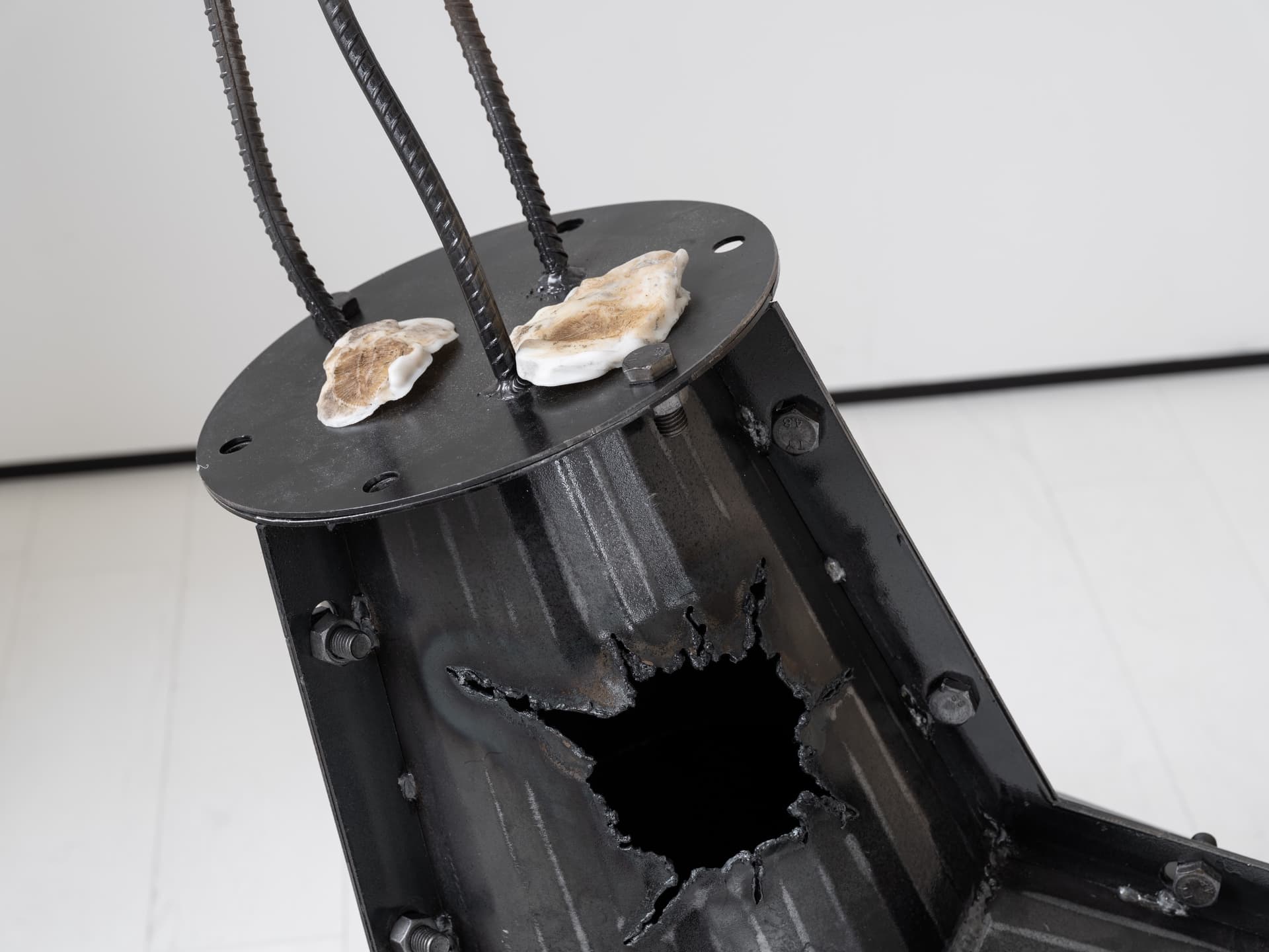 A Blade Unheld installation view 5