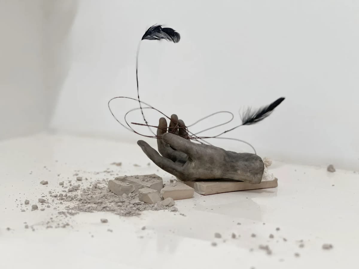 the room is empty, but pregnant installation view 3