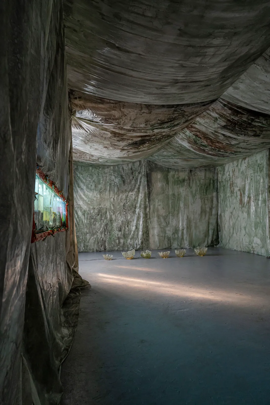 Rama torcida installation view 2