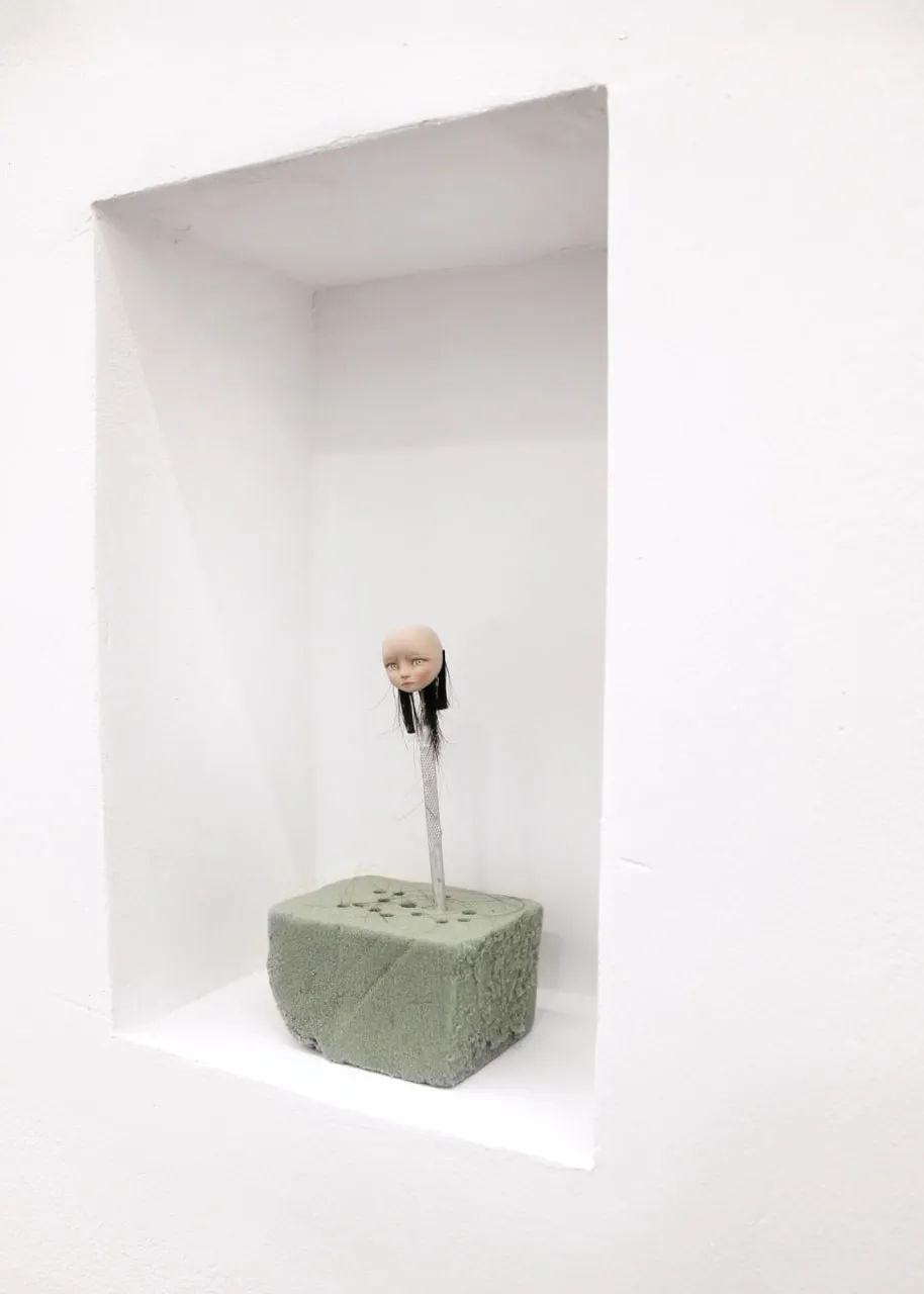 COMMON SKIN FANTASY BY ALICIA BILBAO AND ALEJANDRA MOROS installation view 9